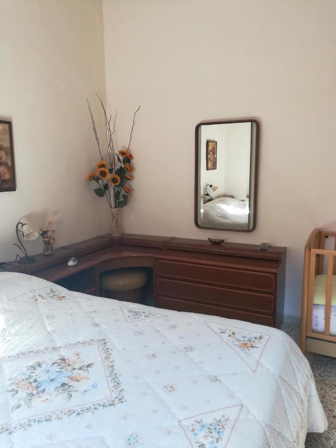La Terrazza Apartment Чиуси Екстериор снимка