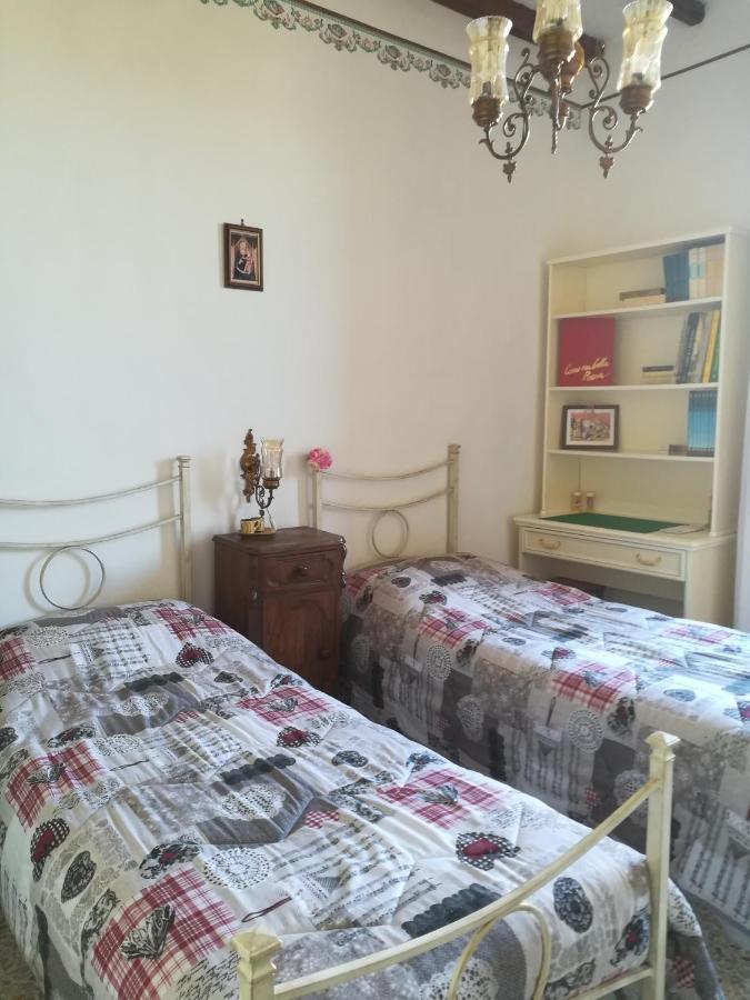 La Terrazza Apartment Чиуси Екстериор снимка